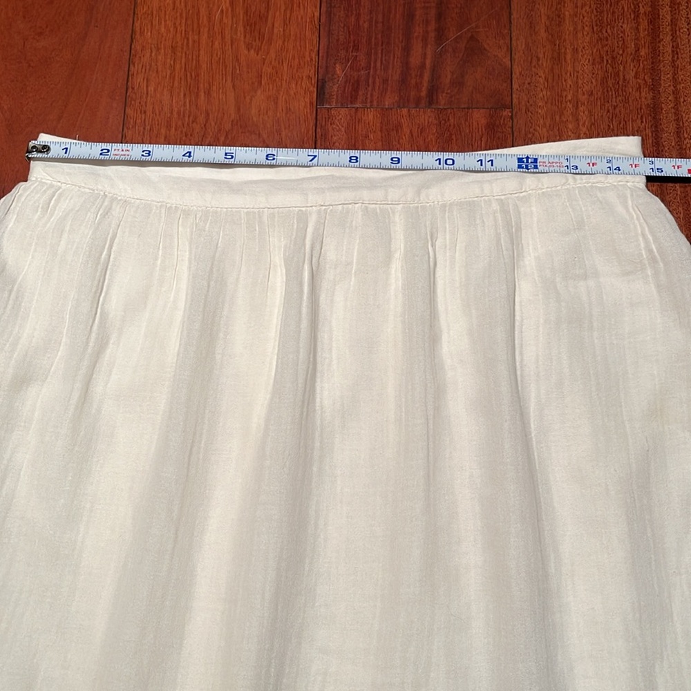 Old Navy Eyelet Short Mini Skirt Cream/Off White Size SP - Picture 3 of 8